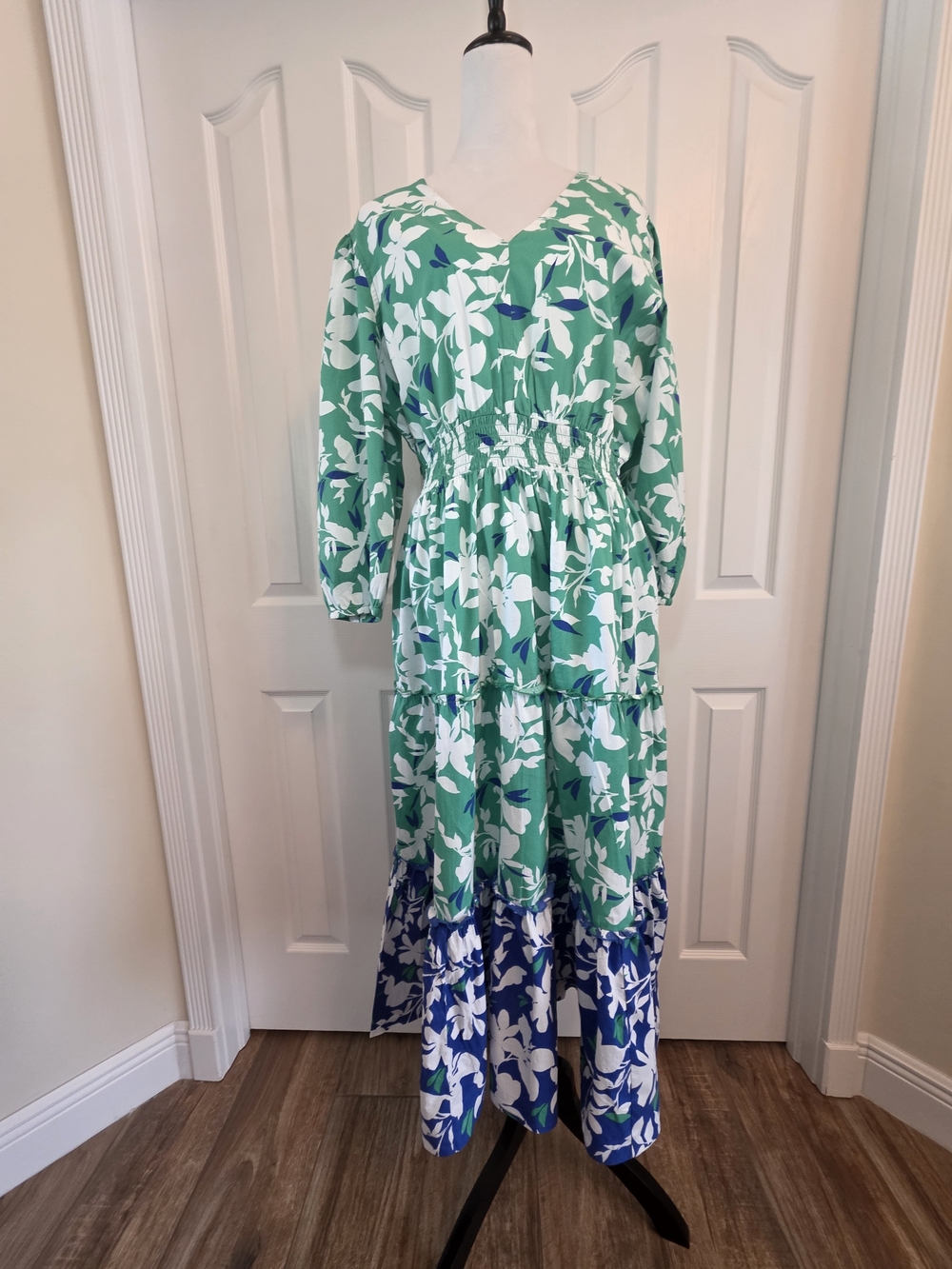Southern Tide Green and Blue Floral Dress - Picture 5 of 13